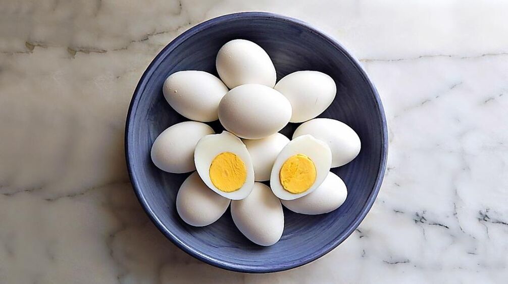 Os ovos de galiña son un produto necesario na dieta química