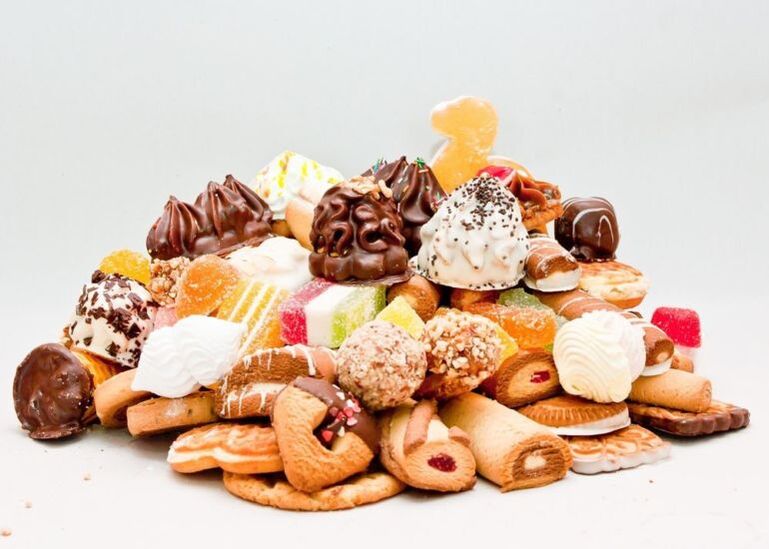 Os que queiran perder peso deben evitar os doces e os produtos de panadería. 