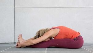 exercicios de ioga para adelgazar a barriga